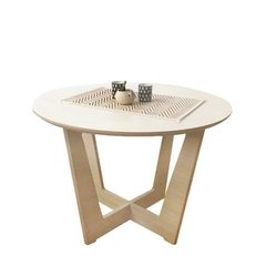 Mesa para niños con base en forma de cruz