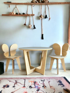 COMBO MESA ROMA+ 2 SILLAS MARIPOSA en internet