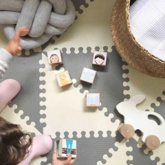 Cubos Fábulas en internet