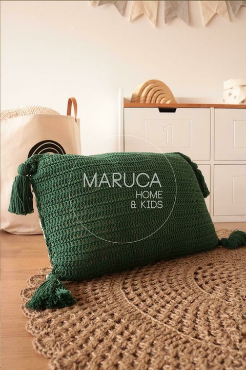 Almohadón borlas verde inglés