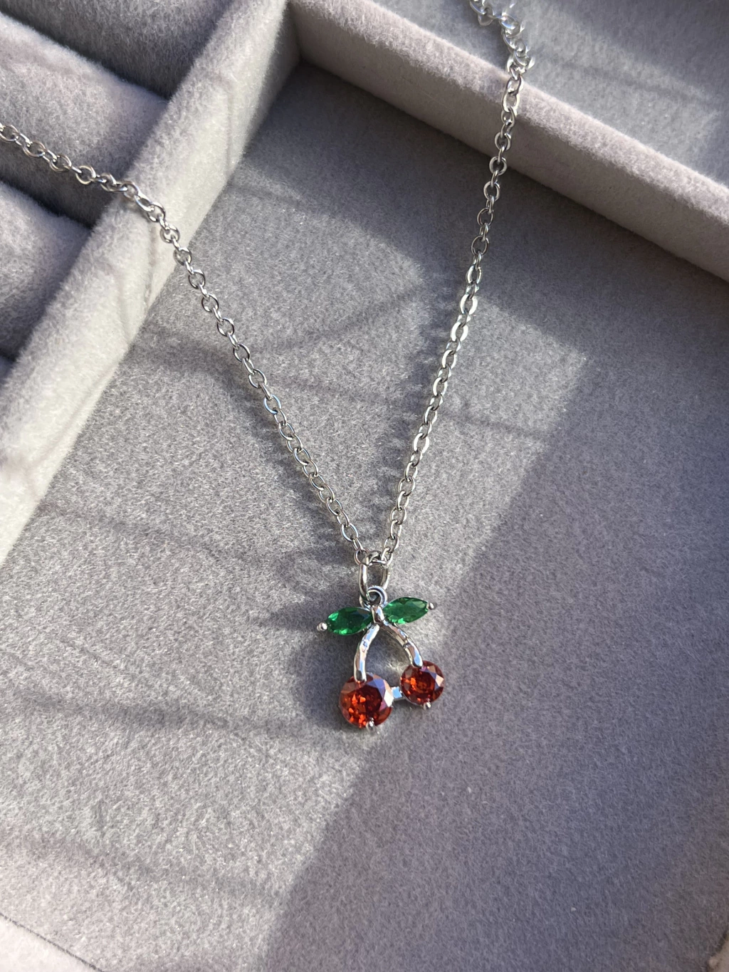 Collar cherry silver - acero quirurgico