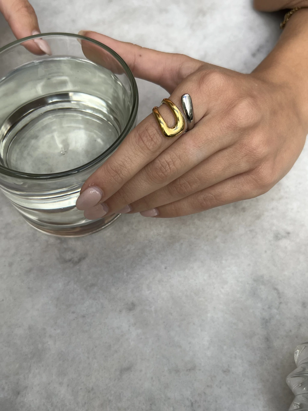 Anillo Rebel girl- acero quirúrgico