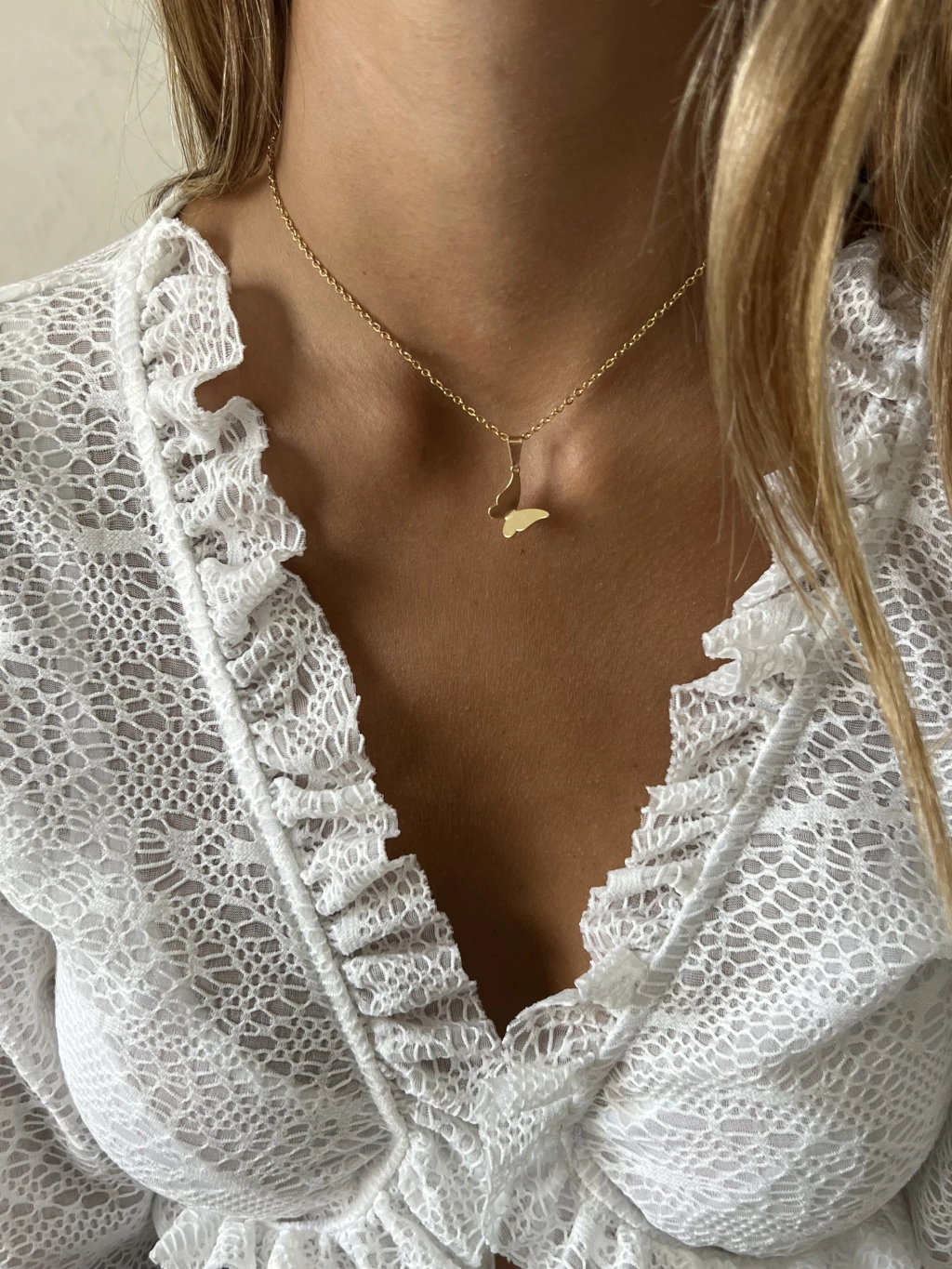 Collar Fly away - bañado en oro