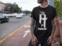 Remera Hermética No murió en internet