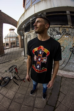 Remera Guns N Roses Cruz - Tienda Road House Clothing