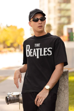 Remera The Beatles Tipografía en internet