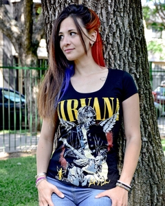 Remera entallada Kurt Alas - comprar online