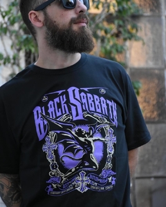 Remera Black Sabbath + - comprar online