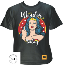 Remera Humor de Mujer Maravilla