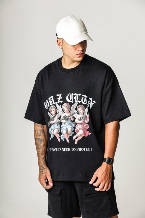 Camiseta Oversized Peoples Need To Protect - Preto