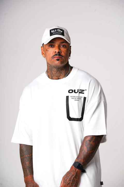 Camiseta Oversized Ouz Established 2019 - Off White