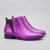 Botinetas de cuero con doble elástico color violeta. Modelo Diebels de Las Boleras.