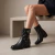 Bota modelo Greta color negro de Las Boleras.