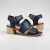 Sandalias de cuero taco bajo color negro. Modelo Ines de Las Boleras.