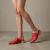 Mule de cuero color rojo. Modelo Ken de Las Boleras.