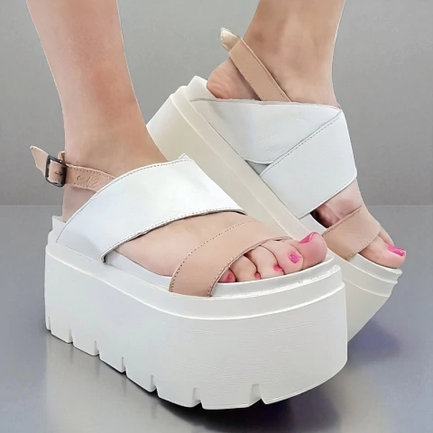 Modelo Lenin de Las Boleras.