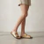 Sandalia de cuero tipo birkenstock color dorado. Modelo Leon de Las Boleras.