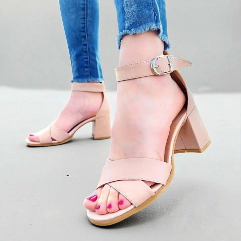 Modelo Lupe de Las Boleras.