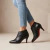 Botineta de cuero taco stiletto color negro. Modelo Meli de Las Boleras.