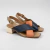 Zueco de cuero combinado negro y naranja. Modelo Romba de Las Boleras.