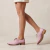 Zapatos acordonados de cuero color rosa. Modelo Sarov de Las Boleras.