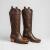 Bota alta de cuero clásica color chocolate. Modelo Tora de Las Boleras.