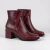 Bota corta de cuero combinada en color bordó. Modelo Trish de Las Boleras.