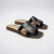 Sandalia flat de cuero color negro croco. Modelo Vivi de Las Boleras.