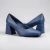 Zuecos de cuero color azul. Modelo Yade de Las Boleras.