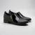 Zapato de cuero combinado color negro charol. Modelo Zia de Las Boleras.