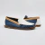 Mocasín de cuero color azul combinado. Modelo Luca de Las Boleras.