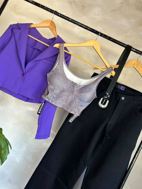 BLAZER CORTO + TOP SHARON + JEAN NORUEGA