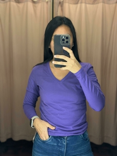 CAMISETA ESCOTE V VENEZUELA