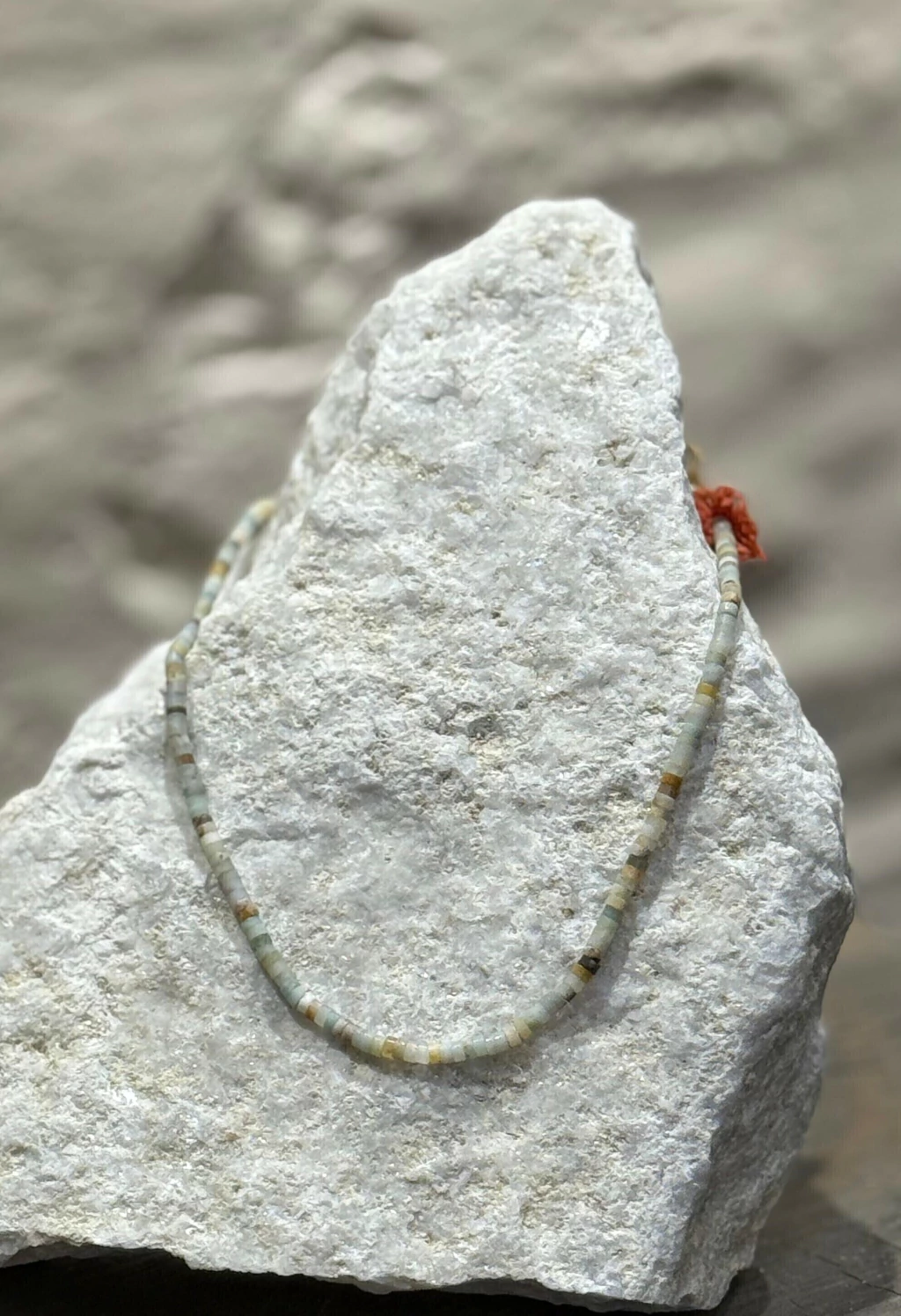 Collar fronda