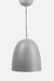 Lámpara colgante de color gris con forma de campana.