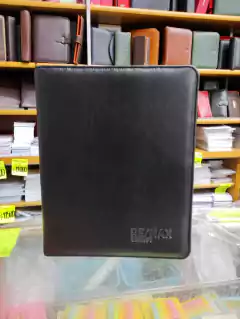 Carpeton A4 Negro Simil Cuero Grabado bajo Relieve