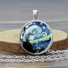 Collar Noche estrellada en cúpula de cristal en internet