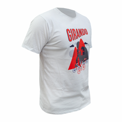 Remera Estampada Girando - Blanco - Cozy Sport - comprar online