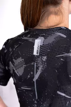 Remera Running Dama Allison - GRIS - - tienda online