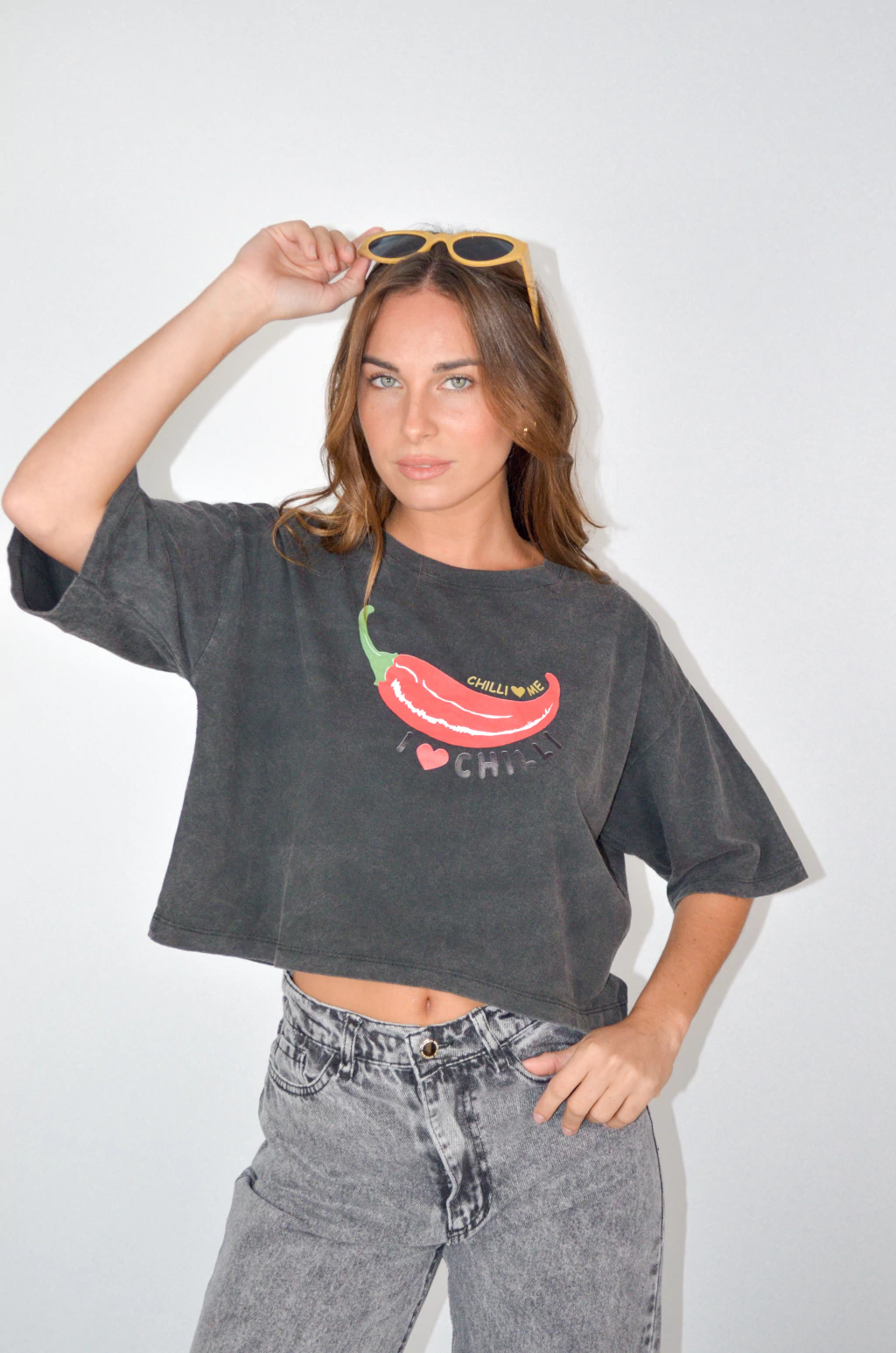 remera crop CHILLI