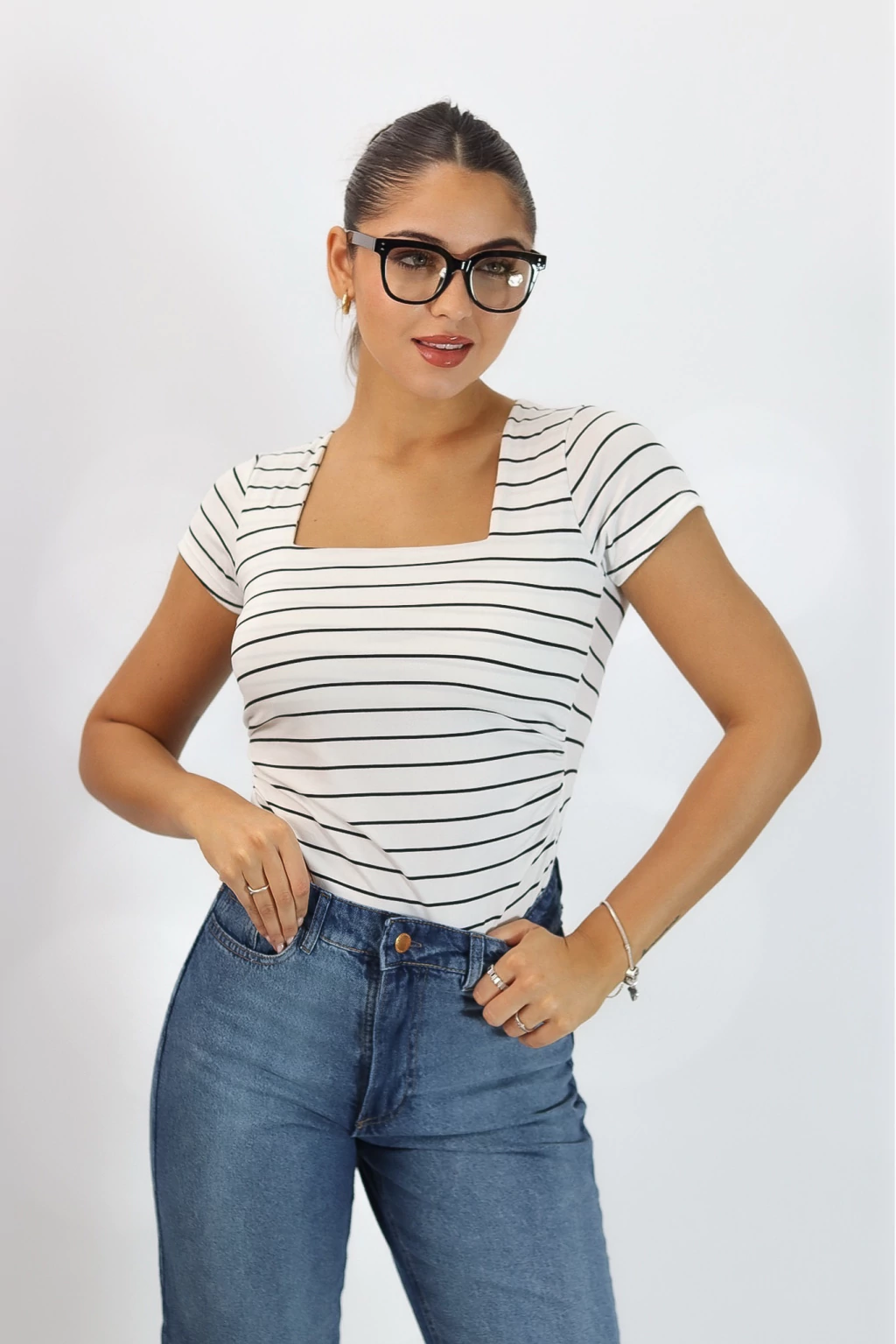 remera rallada con frunce