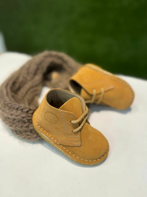 ZAPATO GAMUZA CHAVITO 8232 8233