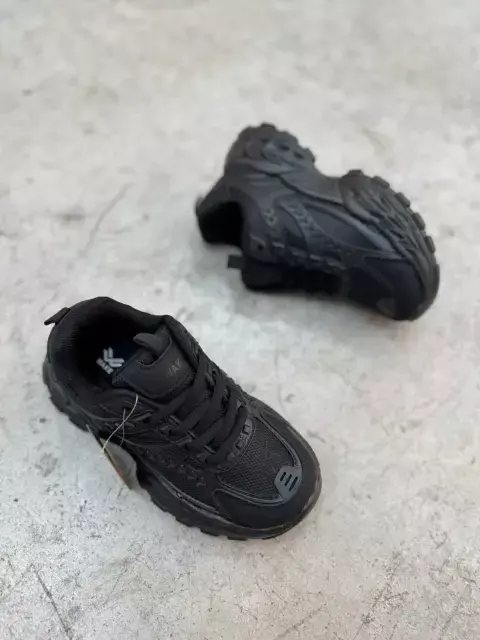 ZAPATILLAS NEGRA TEENS 8482