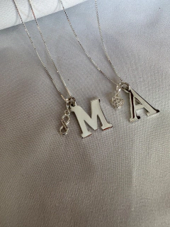 Colgante con Inicial y Dije de plata 925 en internet