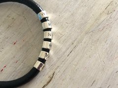 Pulsera Personalizada con 5 donas de Plata y Cuero - comprar online