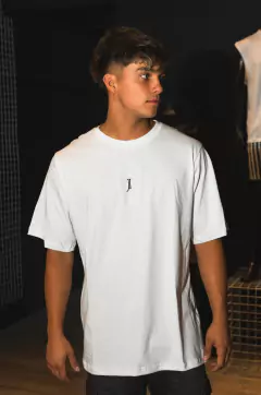 REMERA OVER JOAO (JOREJI) - comprar online