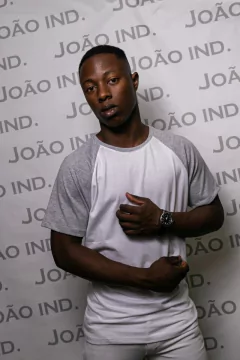 REMERA COMBINADA (MRRECOM)