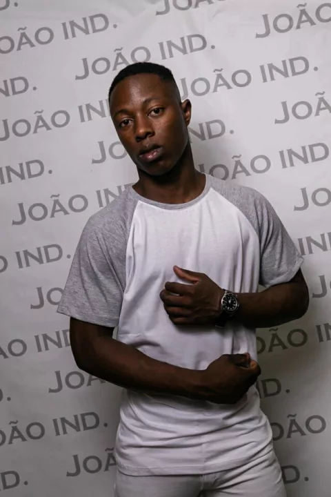 REMERA COMBINADA (MRRECOM)