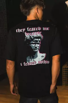 REMERA OVER JOAO (JOREJI) en internet