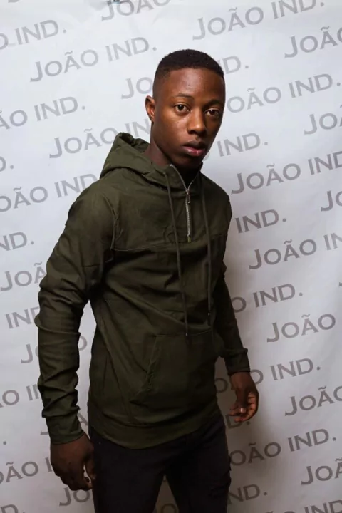 BUZO BENGALINA (VASBCBUBEN)